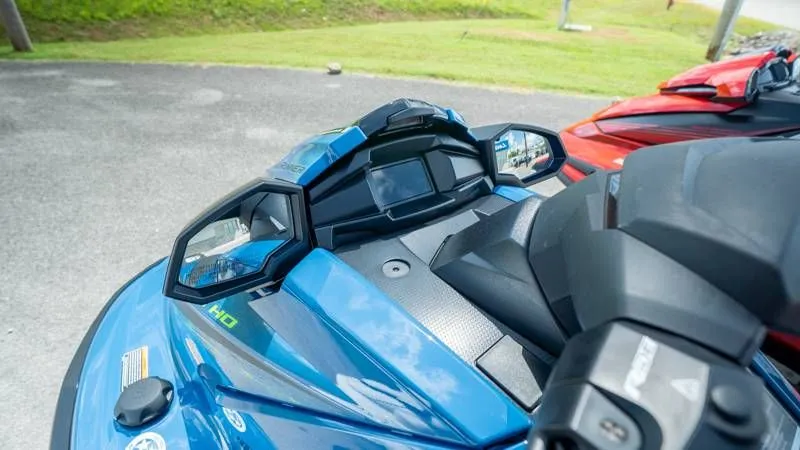Slide: The Image of Yamaha WaveRunner VX Cruiser HO 2025 - 8
