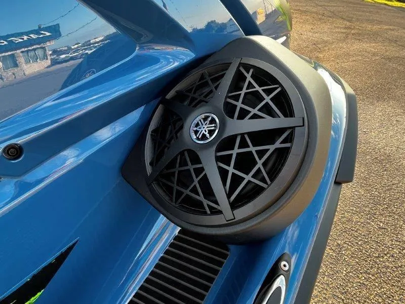 Slide: The Image of Yamaha Waverunner VX Cruiser HO w/ Audio 2025 - 14