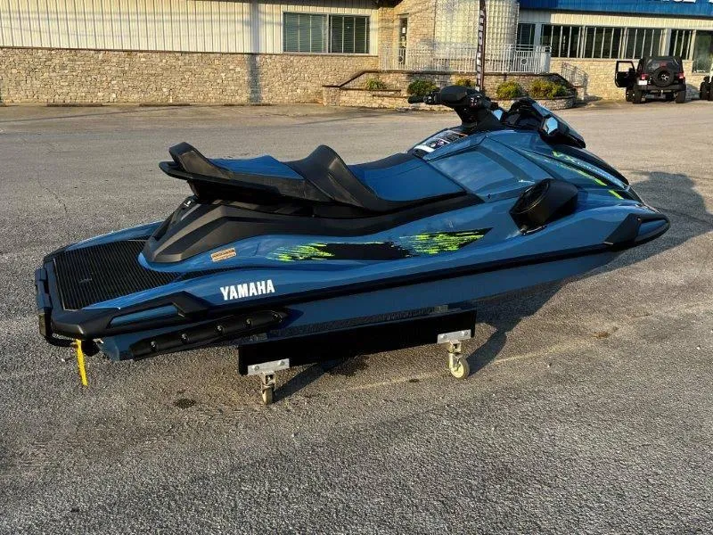 Slide: The Image of Yamaha Waverunner VX Cruiser HO w/ Audio 2025 - 22