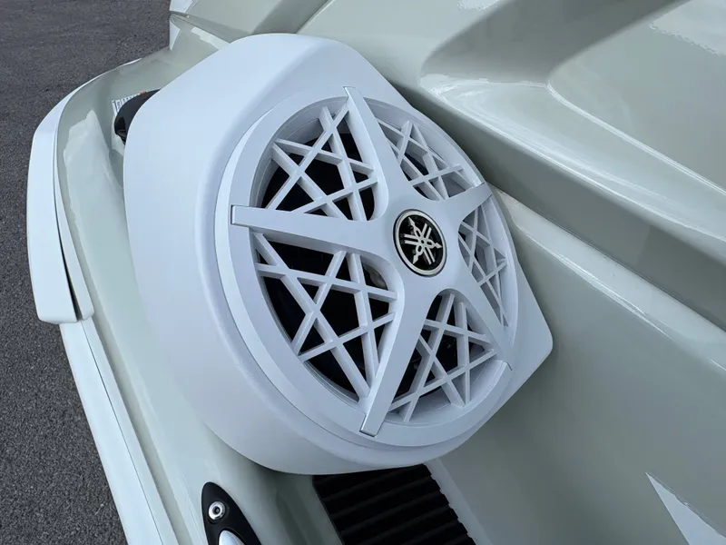 Slide: The Image of Yamaha Waverunner VX Cruiser HO w/ Audio 2025 - 25