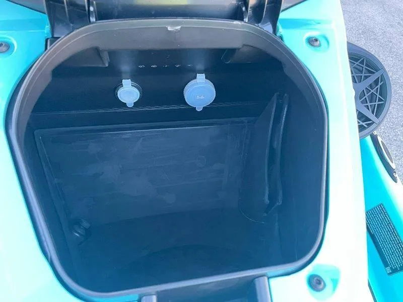 Slide: The Image of Yamaha WaveRunner VX Limited HO 2025 - 28