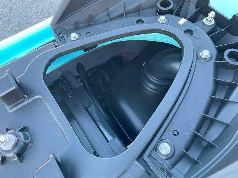 Slide: The Image of Yamaha WaveRunner VX Limited HO 2025 - 35