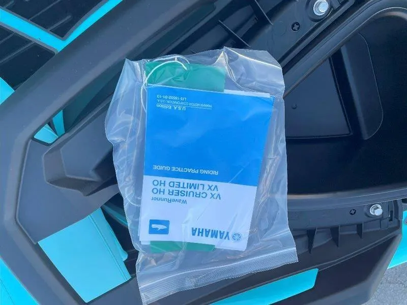 Slide: The Image of Yamaha WaveRunner VX Limited HO 2025 - 36