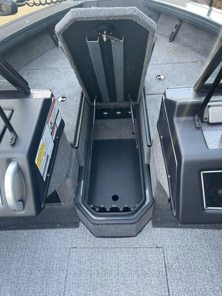 Slide: The Image of Ranger VX1888 WT 2024 - 84