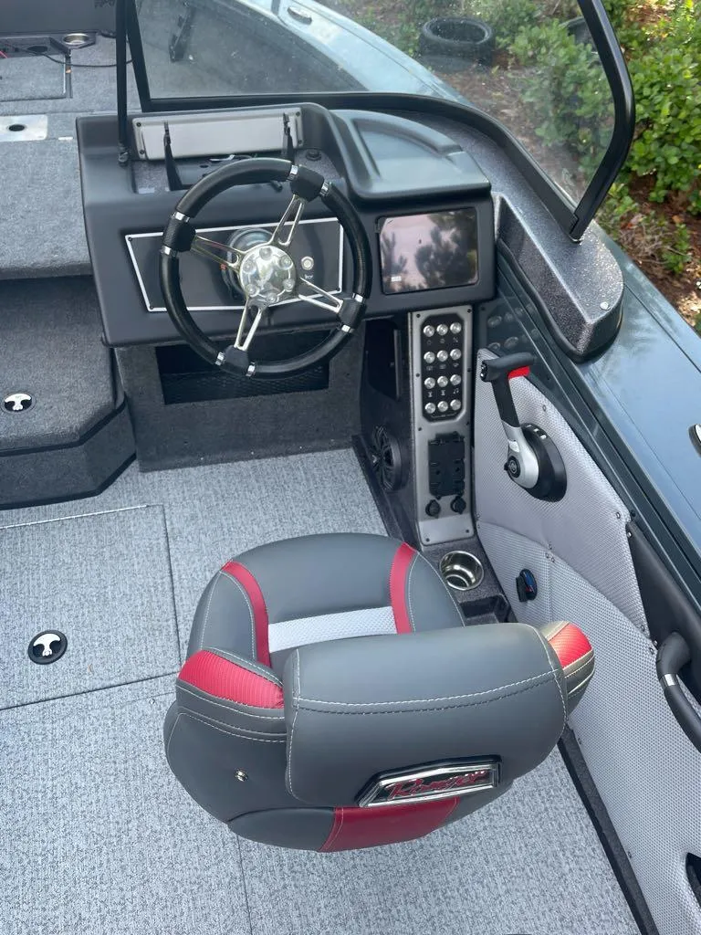 Slide: The Image of Ranger VX1888 WT 2024 - 86