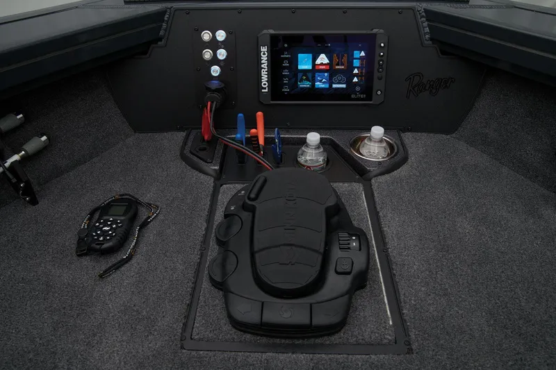 Slide: The Image of Ranger Boats VX1988 WT 2024 - 29