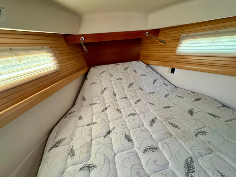 Slide: The Image of Forward Cabin Adjustable Berth - 52