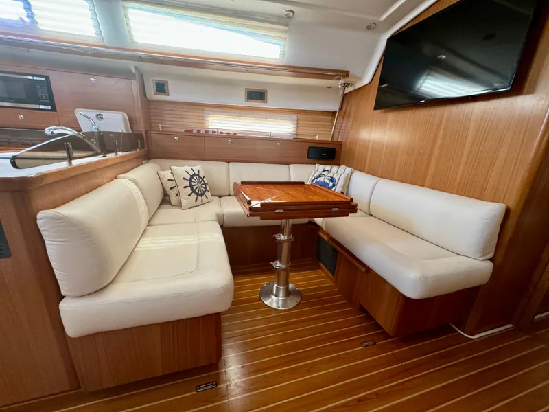 Slide: The Image of Catalina 425 2018 - 65