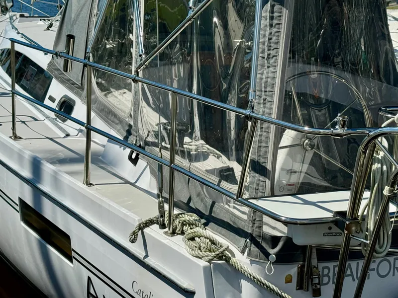 Slide: The Image of Stern Perch Seats - 97