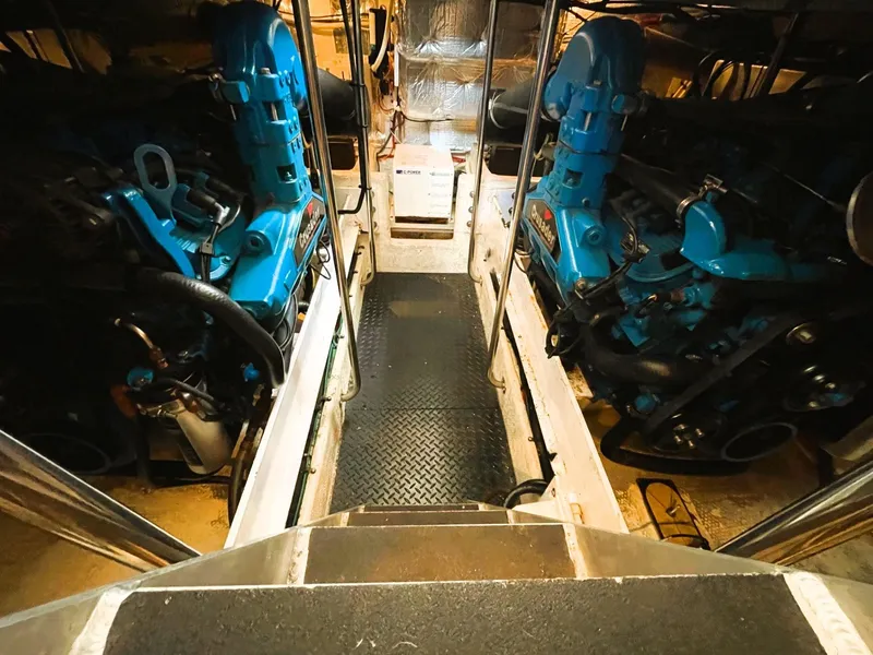 Slide: The Image of Silverton 39 Motor Yacht 2006 - 52