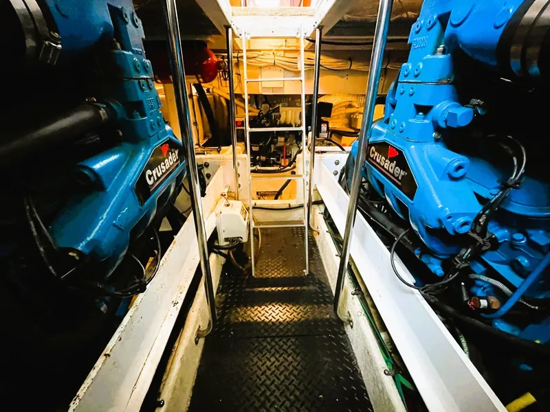 Slide: The Image of Silverton 39 Motor Yacht 2006 - 54