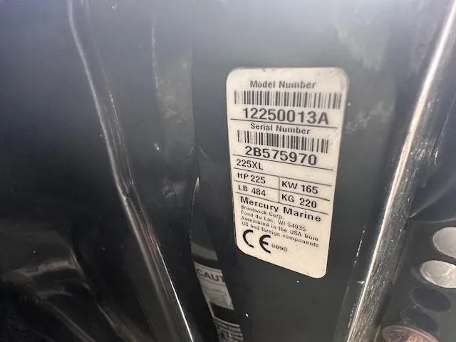 Slide: The Image of Chris-Craft Calypso 26 2019 - 18