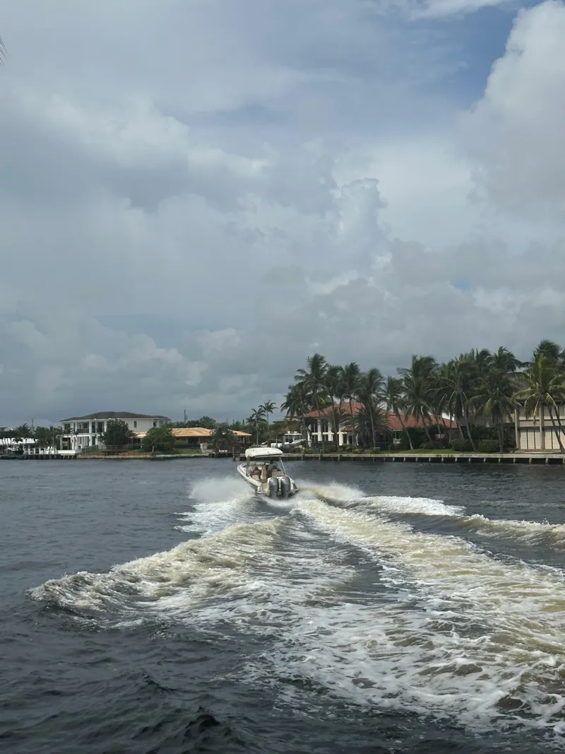 Slide: The Image of Chris-Craft Calypso 26 2019 - 21