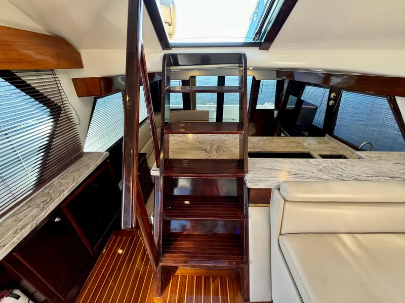 Slide: The Image of Navigator 4600 Pilothouse 1998 - 56