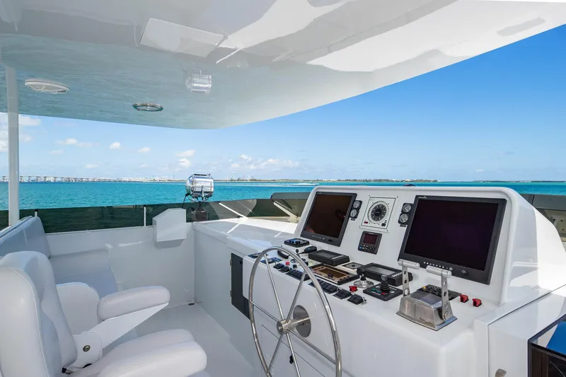 Slide: The Image of Raised Pilothouse yacht helm with ocean view, 1998 Burger model. - 21