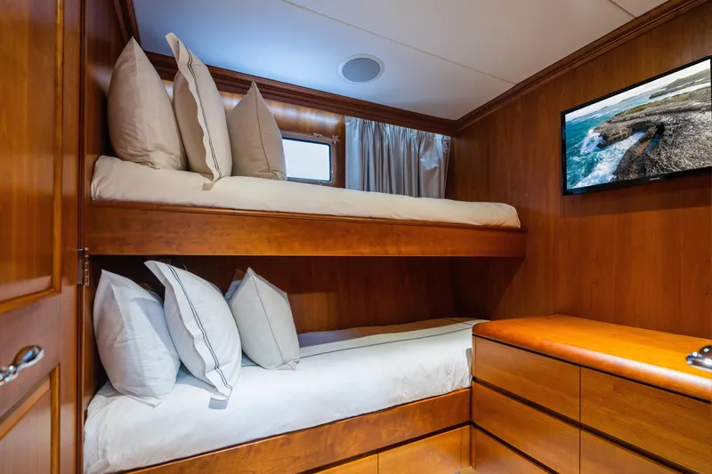 Slide: The Image of Burger Raised Pilothouse 2023 - 62