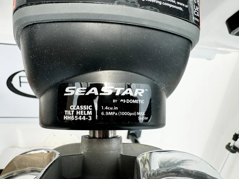 Slide: The Image of SeaStar Classic Tilt Helm by Dometic on 2024 Robalo 226 Cayman boat. - 46