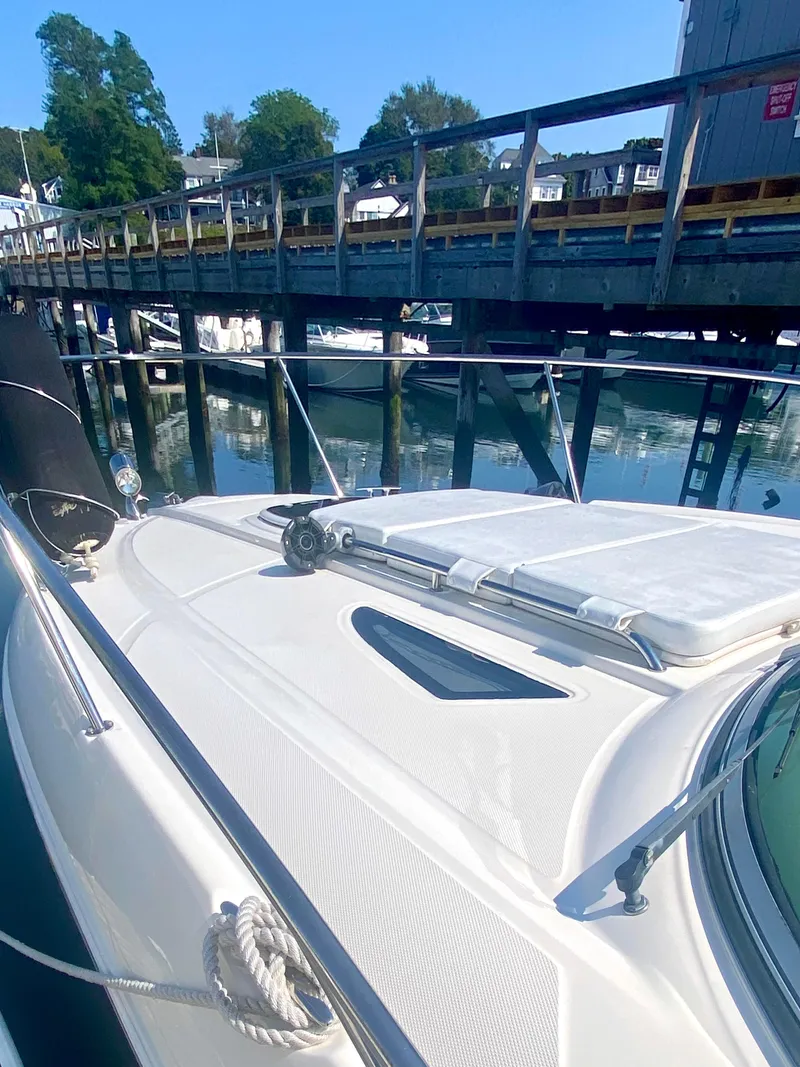 Slide: The Image of Sea Ray 330 Sundancer 2010 - 4