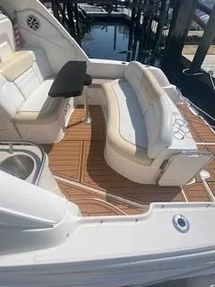 Slide: The Image of Sea Ray 330 Sundancer 2010 - 5