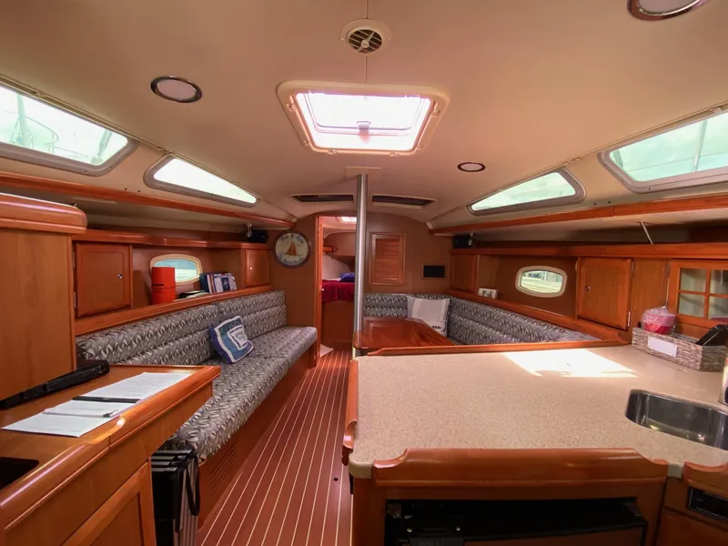 Slide: The Image of 2008 Hunter 36 "Free & Easy" - 23