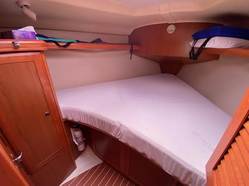 Slide: The Image of 2008 Hunter 36 "Free & Easy" - 34