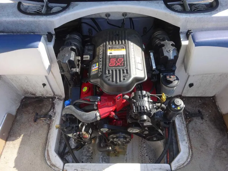 Slide: The Image of Four Winns H210 2010 - 17