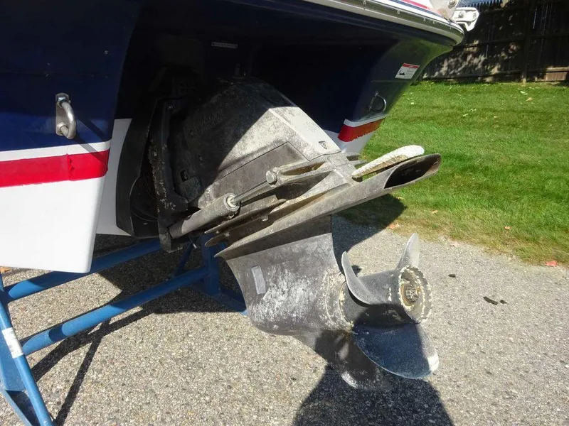 Slide: The Image of Four Winns H210 2010 - 18