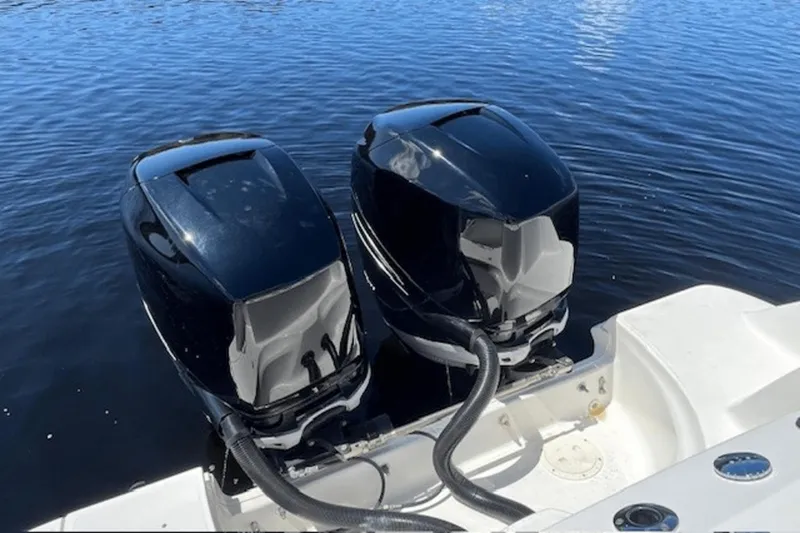 Slide: The Image of Boston Whaler 250 Outrage 2014 - 30