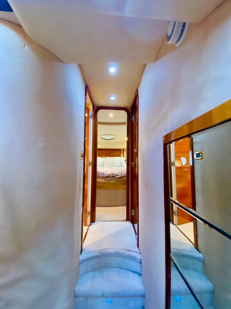 Slide: The Image of Azimut 55 2002 - 51