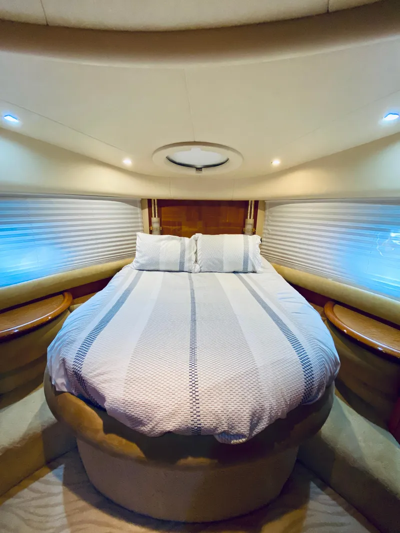 Slide: The Image of Azimut 55 2002 - 54