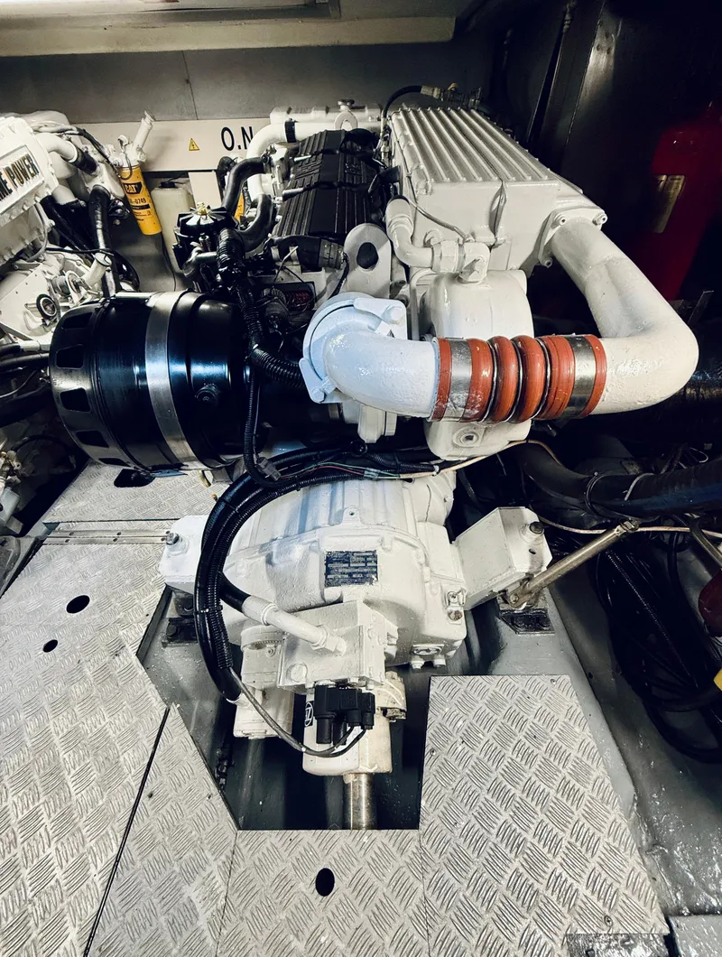 Slide: The Image of Azimut 55 2002 - 69