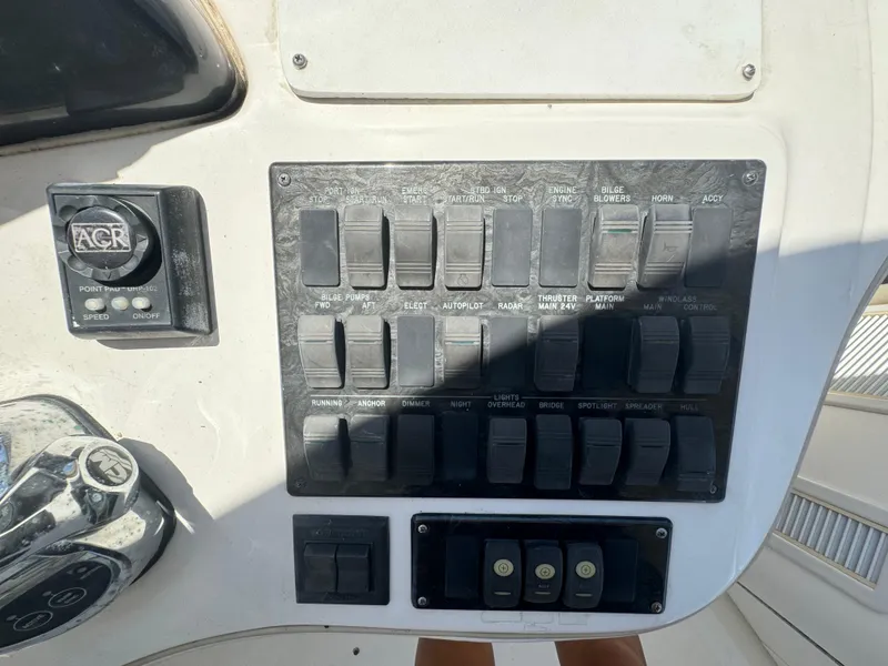 Slide: The Image of Control panel of a 2008 Sea Ray 44 Sedan Bridge yacht. - 23