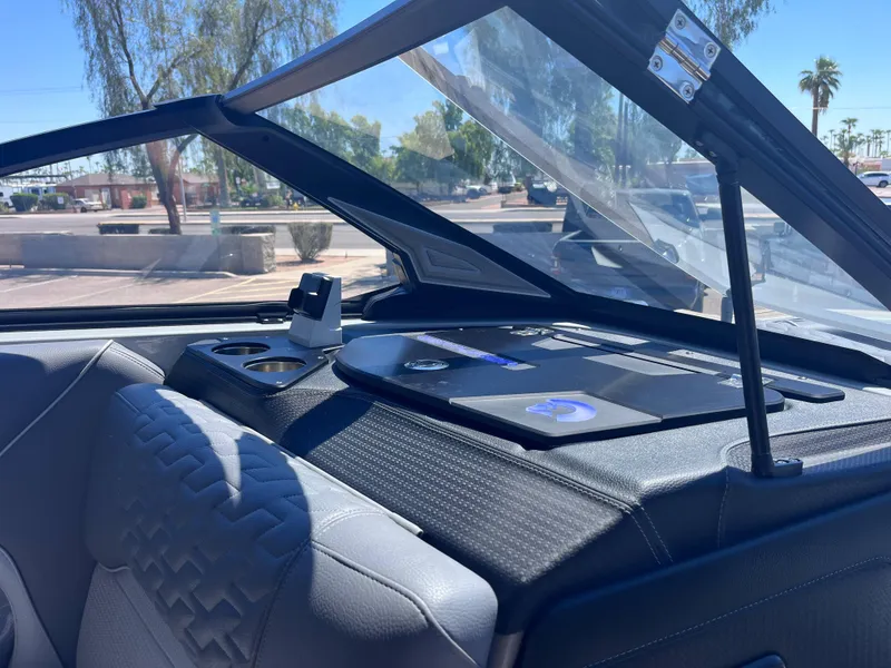 Slide: The Image of Centurion Ri245 2025 - 8