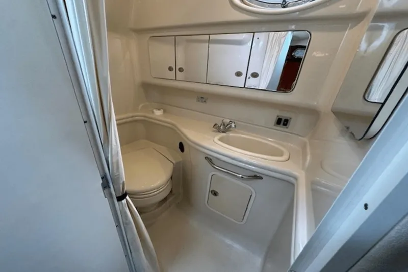 Slide: The Image of Sea Ray 340 Sundancer 2006 - 12