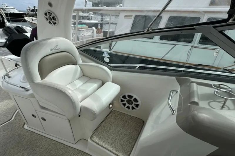 Slide: The Image of Sea Ray 340 Sundancer 2006 - 17