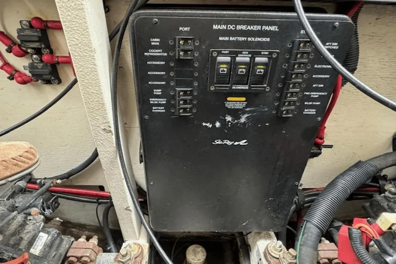 Slide: The Image of Sea Ray 340 Sundancer 2006 - 29