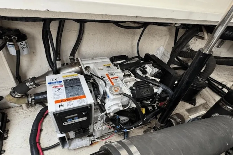 Slide: The Image of Sea Ray 340 Sundancer 2006 - 31