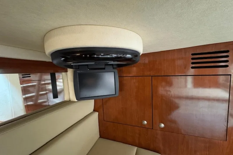 Slide: The Image of Sea Ray 340 Sundancer 2006 - 9