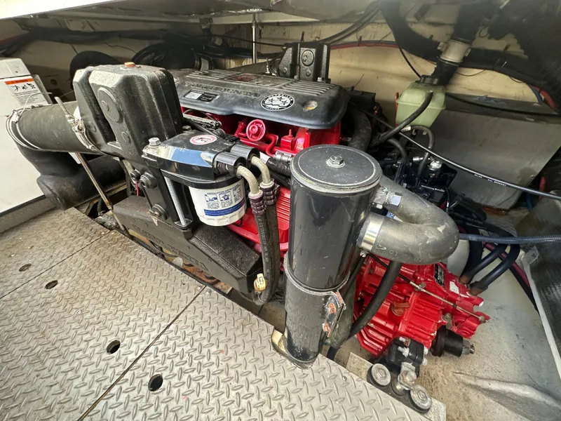 Slide: The Image of Regal 4080 Flybridge Sedan 2007 - 56