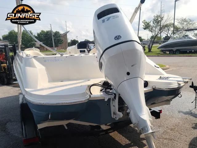 Slide: The Image of Stingray 212 SC 2023 - 14