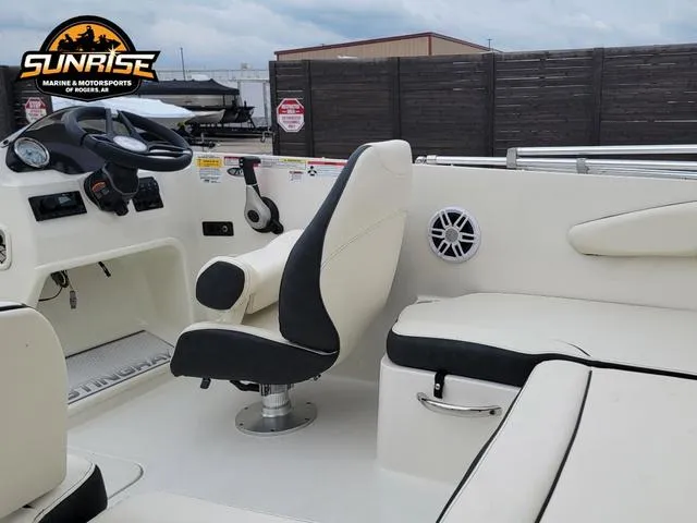 Slide: The Image of Stingray 172SC 2023 - 11