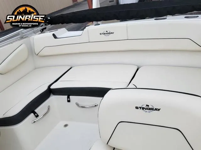 Slide: The Image of Stingray 172SC 2023 - 13