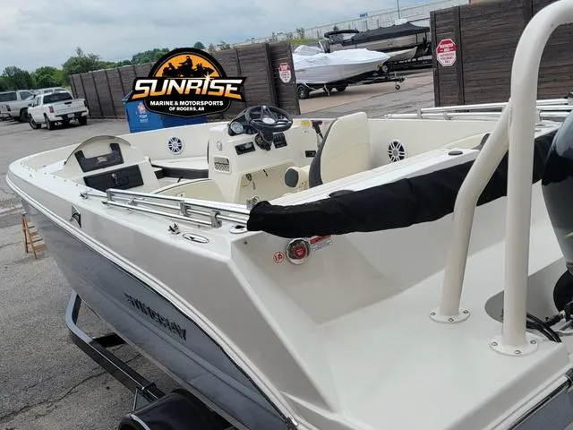 Slide: The Image of Stingray 172SC 2023 - 22