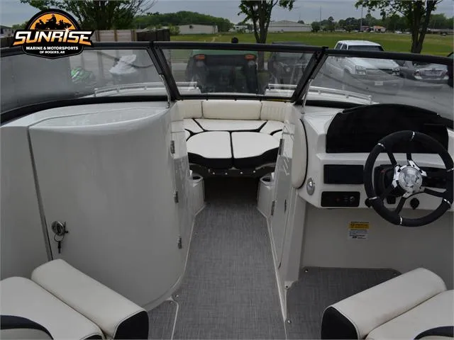 Slide: The Image of Stingray 231DC 2023 - 16