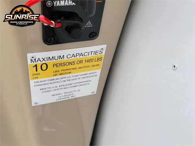 Slide: The Image of Capacity label on 2024 SunCatcher Select 320RCX boat, max 10 persons or 1400 lbs. - 9