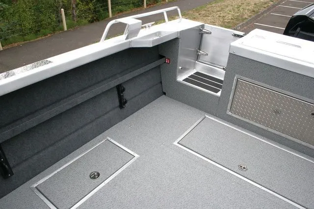 Slide: The Image of Thunder Jet Alexis OS 23' 2025 - 12