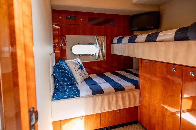 Slide: The Image of Sunseeker Predator 64 2010 - 63