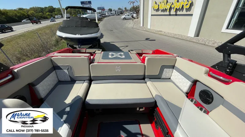 Slide: The Image of Heyday Wake Boats H20 2024 - 14