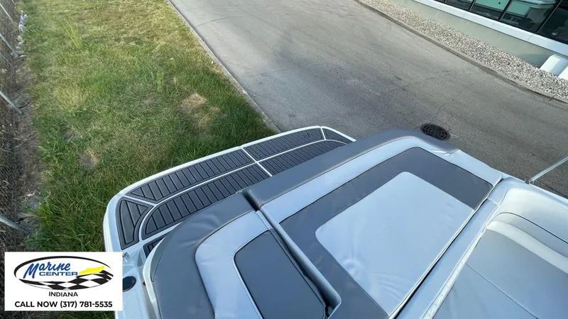 Slide: The Image of 2024 Bayliner VR5 boat deck at Marine Center Indiana. - 16