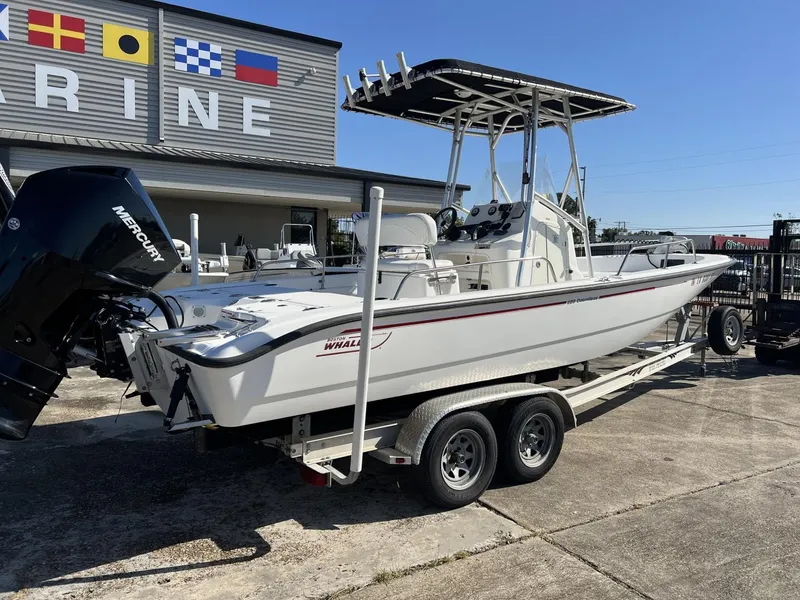 Slide: The Image of Boston Whaler 220 Dauntless 2006 - 7